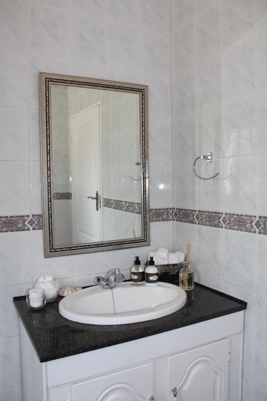 Vair'S Place Guest House In Sandton Paulshof - Apartment, Lux Suites & Spa Johannesburg Exterior foto